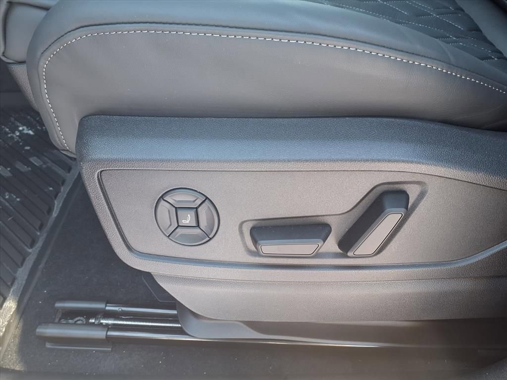 New 2025 Audi SQ5 Premium Plus image 9
