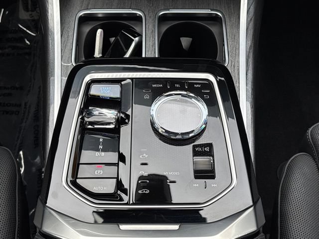 Certified 2024 BMW i7 eDrive50 w/ M Sport Package RWD image 22