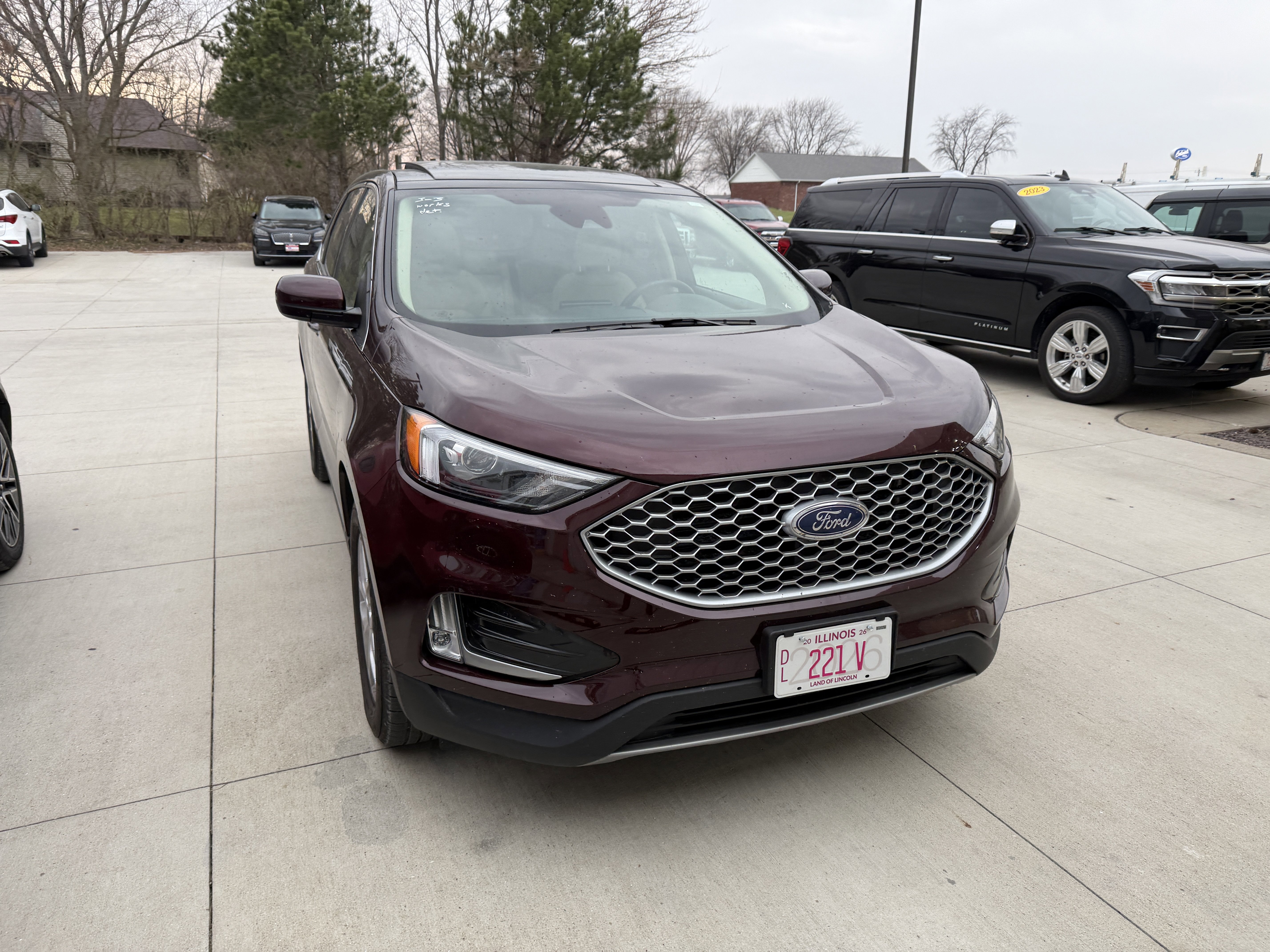 Used 2023 Ford Edge SEL w/ Convenience Package image 4