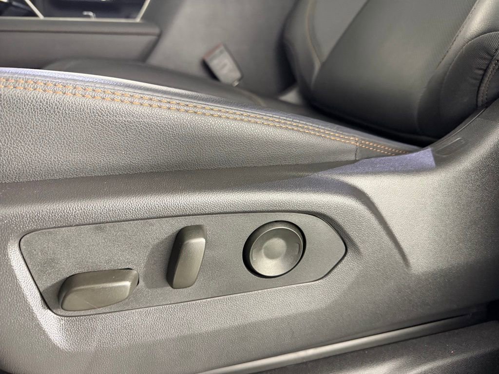 Used 2025 GMC Sierra 2500 AT4 w/ AT4 Premium Plus Package AWD/4WD image 25