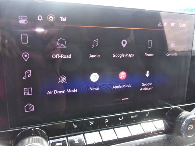 Used 2026 Chevrolet Colorado Trail Boss AWD/4WD image 26