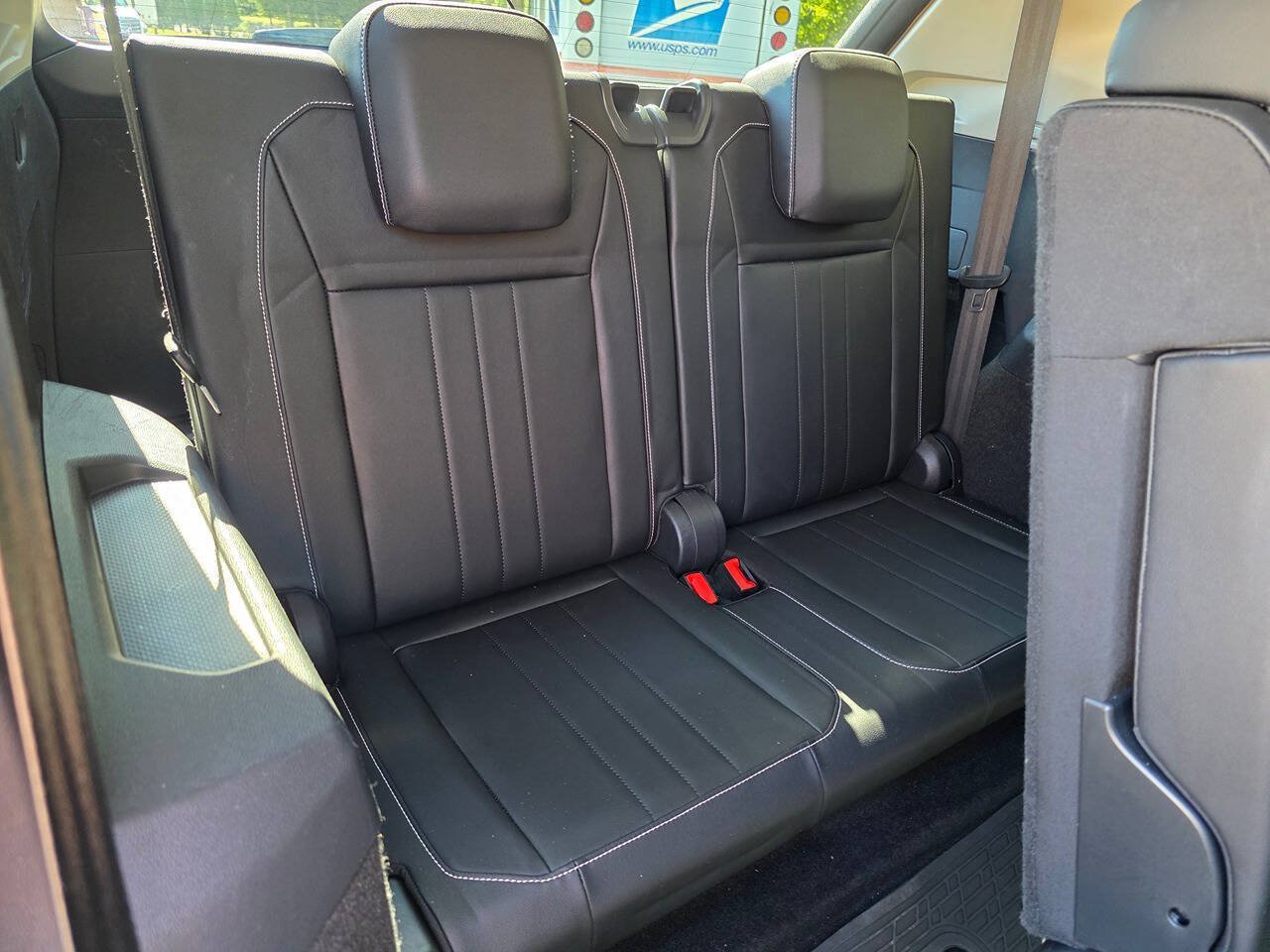 Used 2022 Volkswagen Tiguan SE FWD image 36