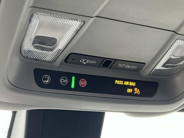 Used 2024 GMC Terrain SLE image 27