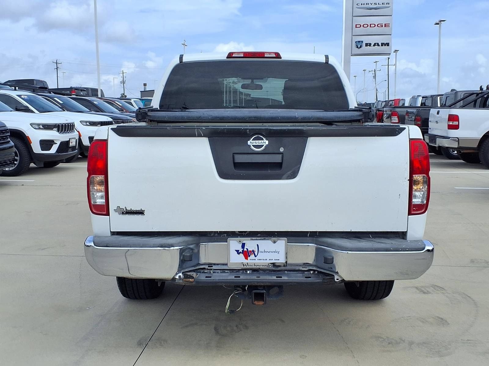 Used 2015 Nissan Frontier S RWD image 7