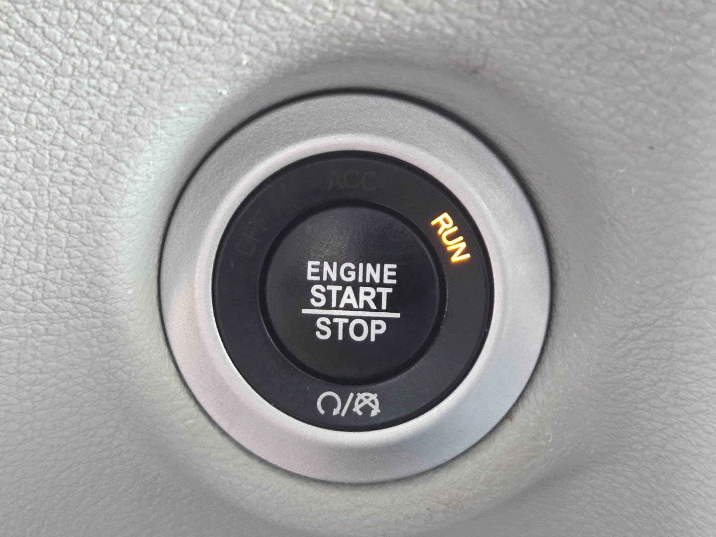 Used 2023 Chrysler Pacifica Touring-L FWD image 32