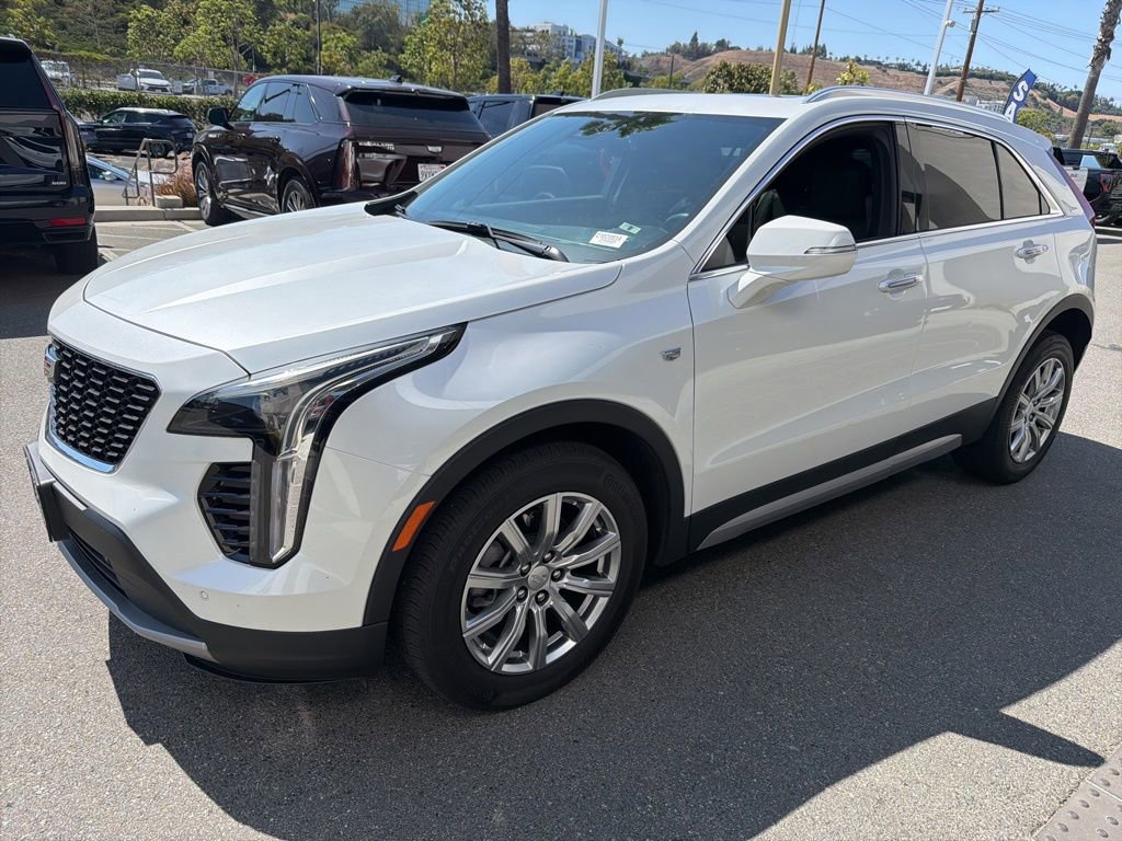 Used 2023 Cadillac XT4 Premium Luxury w/ Cold Weather Package FWD image 3