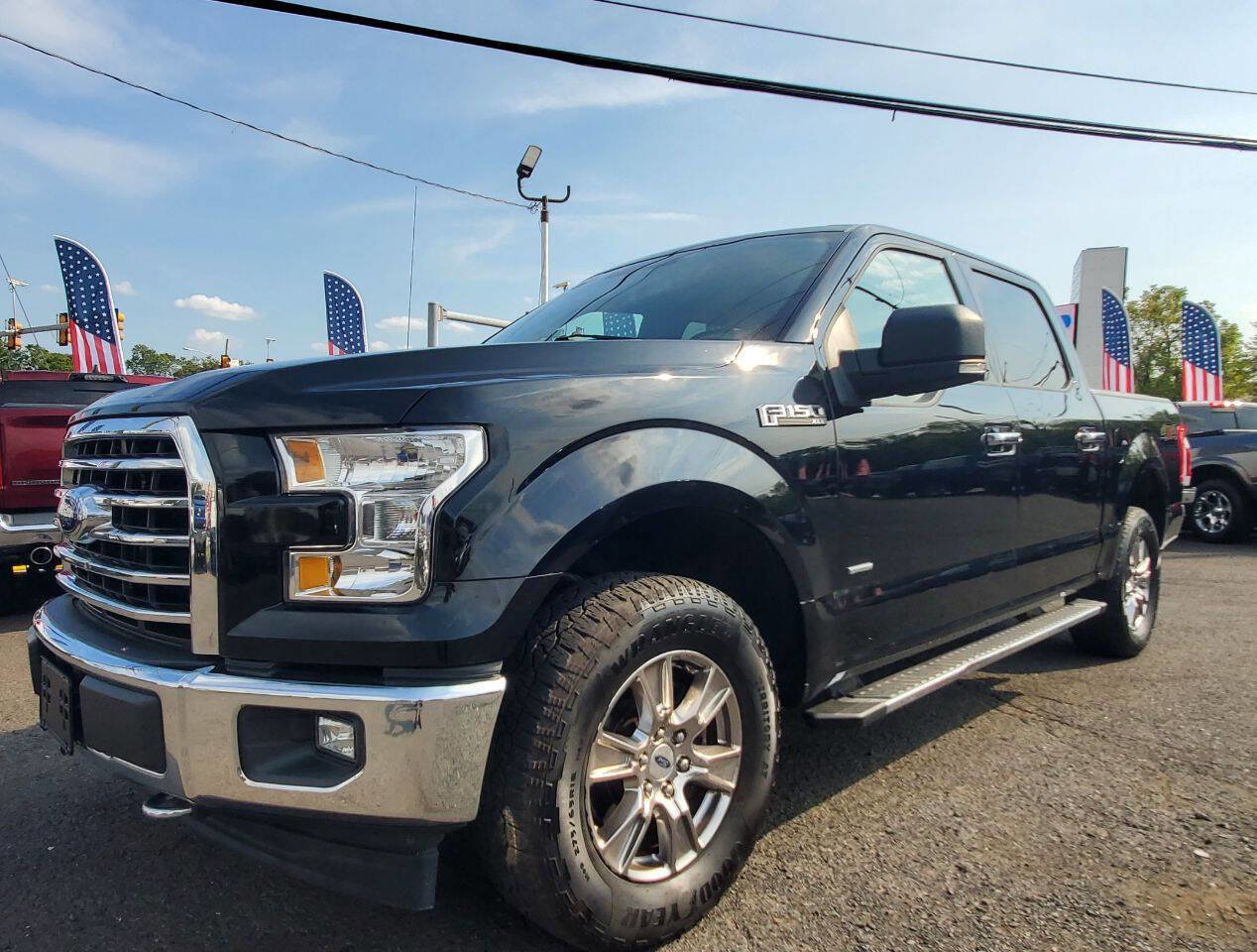 Used 2017 Ford F150 XLT w/ Equipment Group 301A Mid AWD/4WD image 1