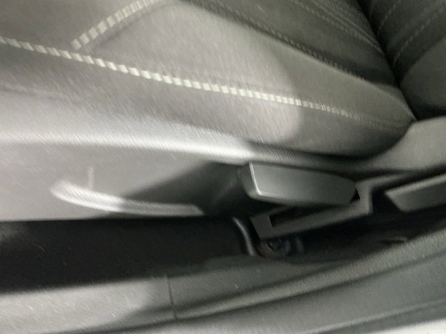 Used 2018 Ford Focus SEL w/ Cold Weather Package image 24