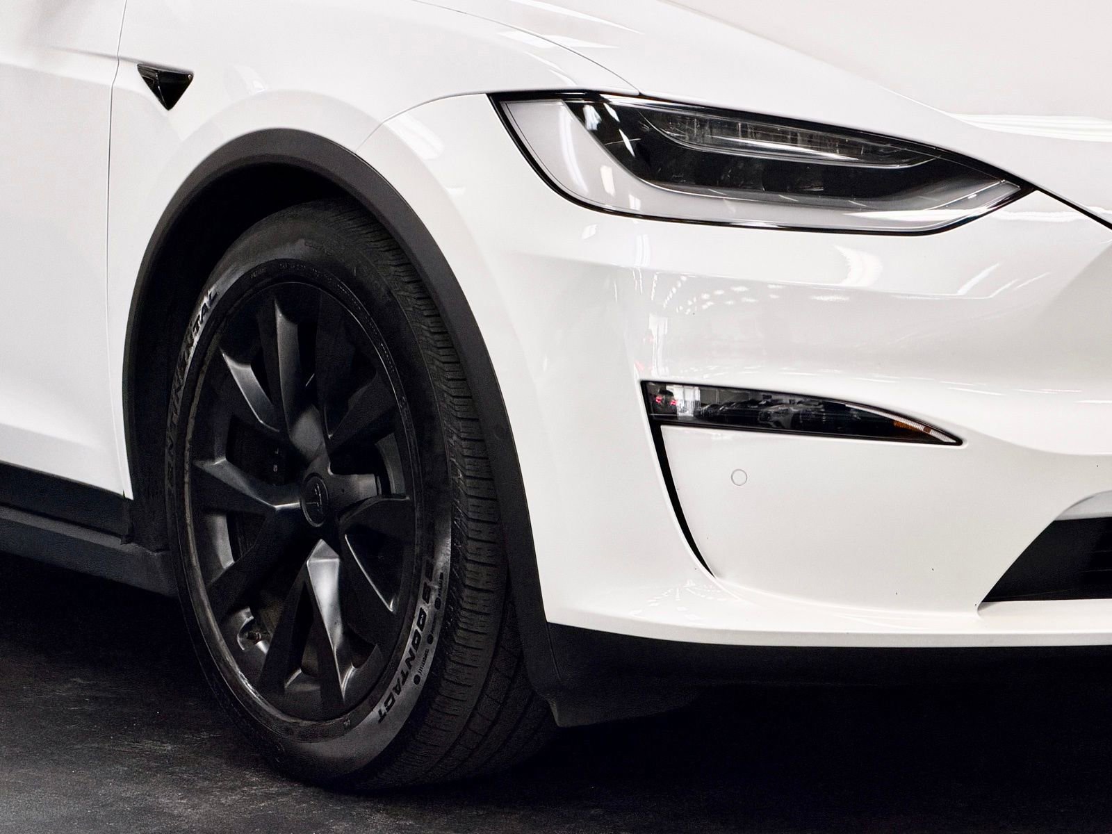 Used 2022 Tesla Model X AWD/4WD image 4