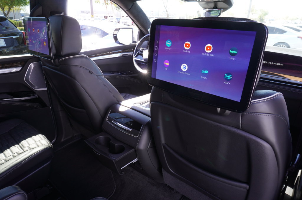 Certified 2025 Cadillac Escalade Sport Platinum AWD/4WD image 16