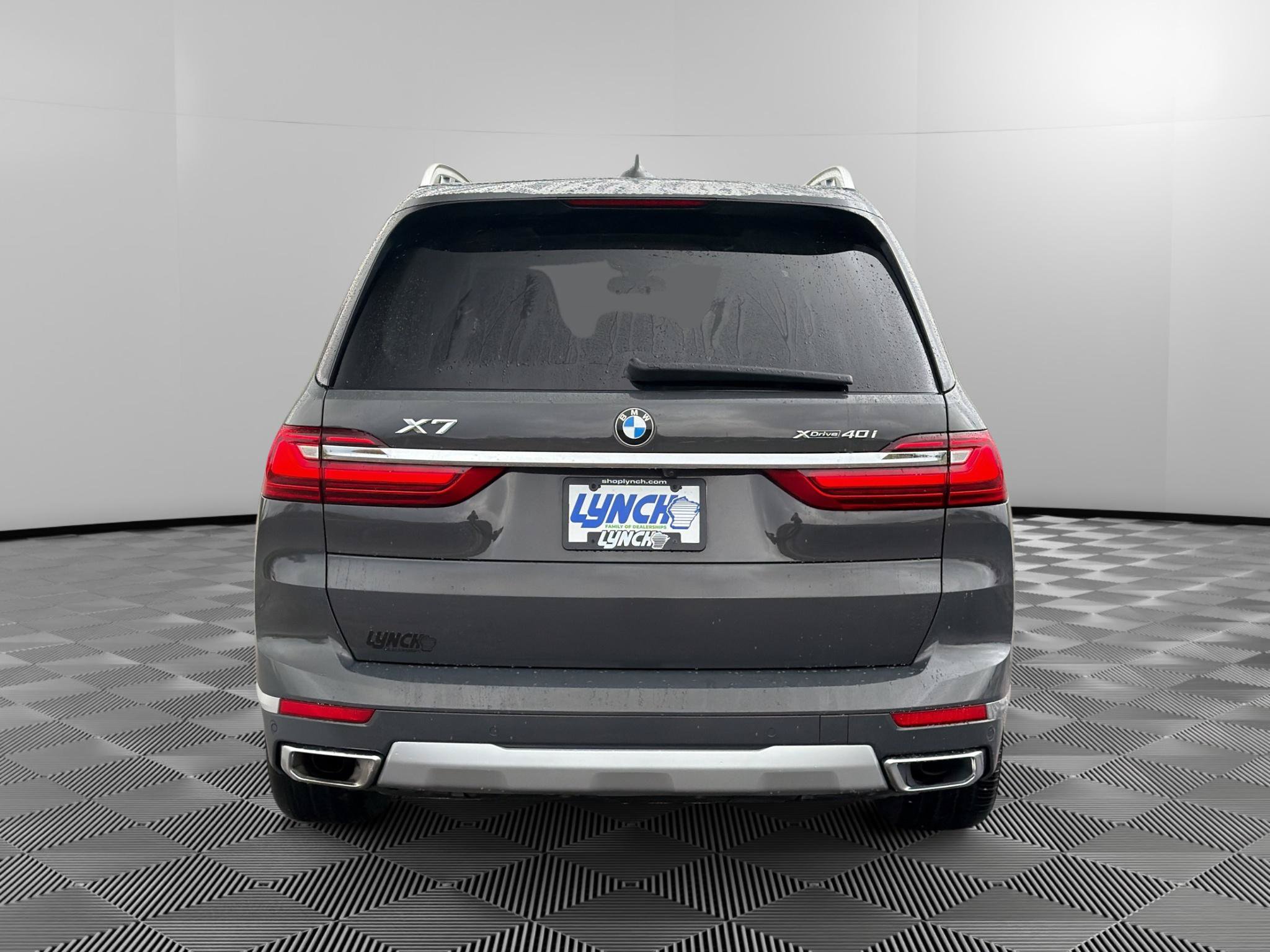 Used 2022 BMW X7 xDrive40i w/ Executive Package AWD/4WD image 3