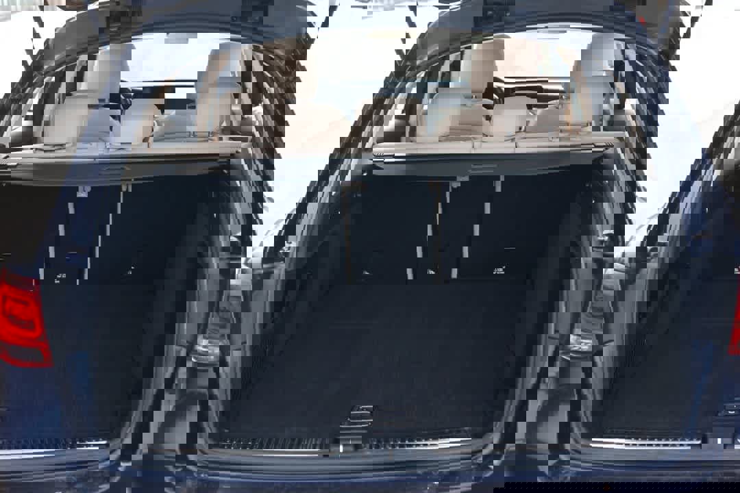 Used 2021 Mercedes-Benz GLC 300 GLC 300 image 10