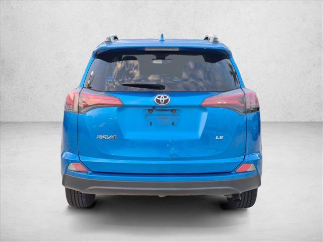 Used 2018 Toyota RAV4 LE FWD image 6