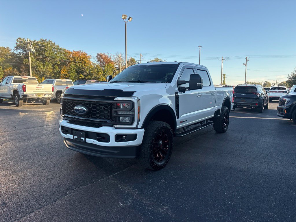 Used 2024 Ford F350 Lariat w/ Lariat Ultimate Package AWD/4WD image 4