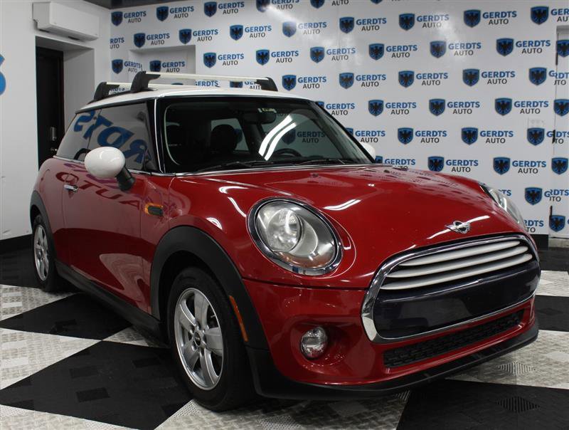 Used 2014 MINI Cooper 2-Door Hardtop FWD image 5