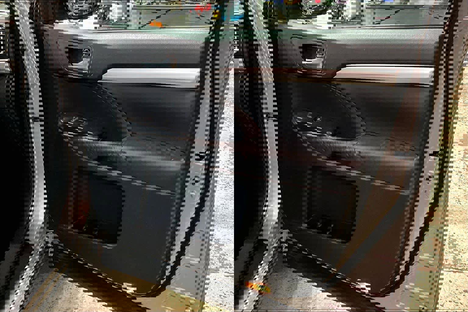 Used 2014 Toyota Highlander XLE image 23