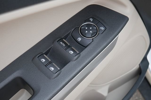 Used 2020 Ford EcoSport S image 12