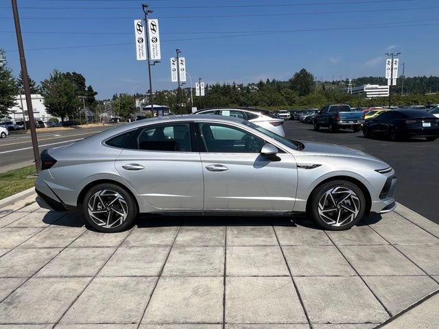 New 2026 Hyundai Sonata SEL FWD image 6