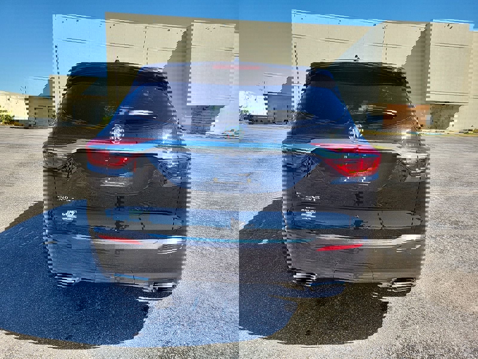 Used 2021 Buick Enclave Premium w/ Sun and Sites Package image 14