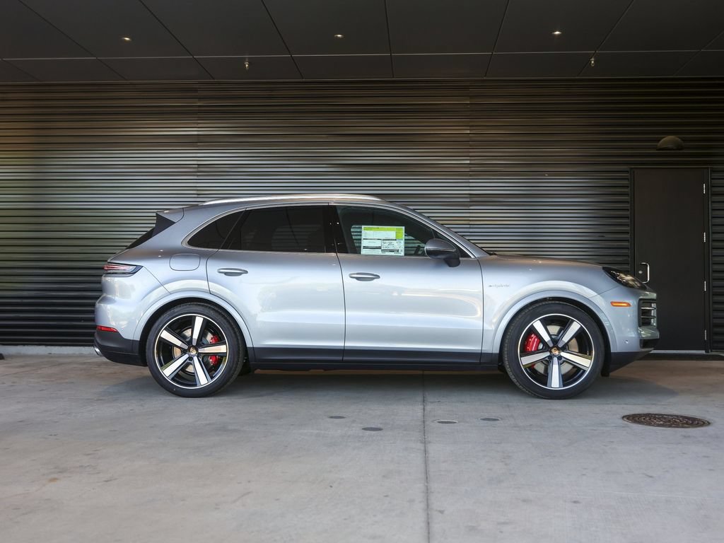 New 2026 Porsche Cayenne S AWD/4WD image 8