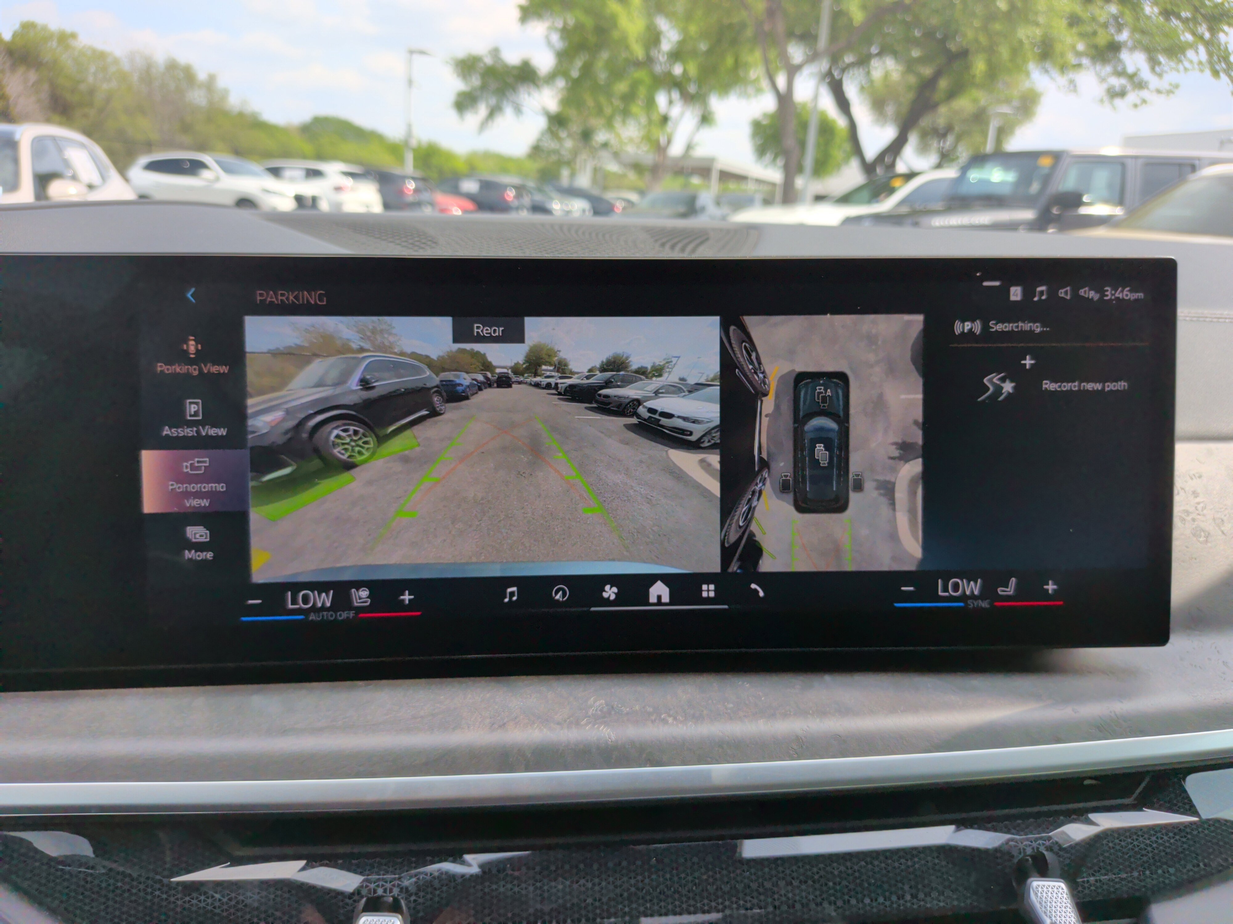 Certified 2024 BMW X7 xDrive40i image 17