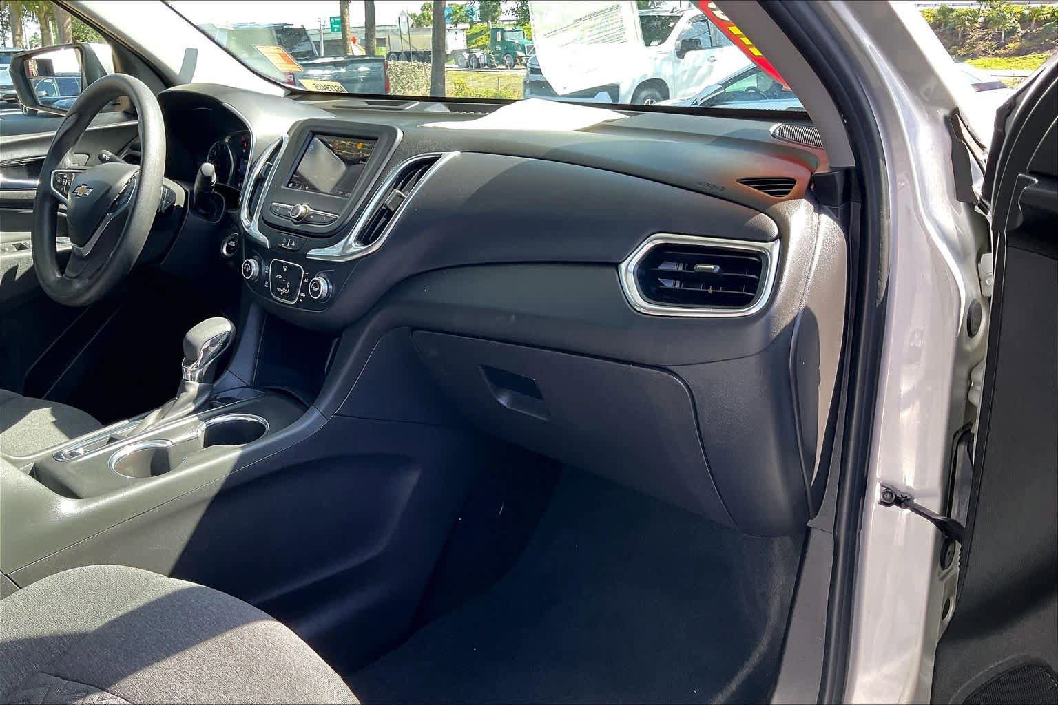 Certified 2022 Chevrolet Equinox LT FWD image 16