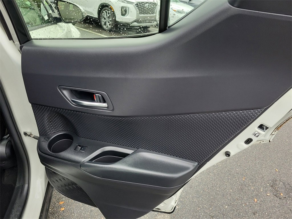 Used 2020 Toyota C-HR LE image 40