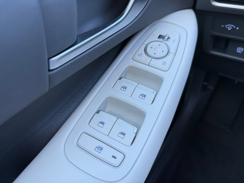 New 2026 Hyundai Sonata SEL FWD image 24