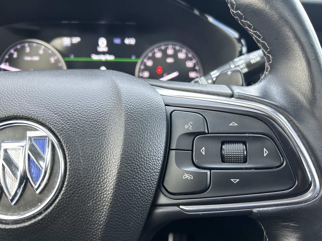 Used 2023 Buick Envision Essence w/ Sport Touring Package image 25