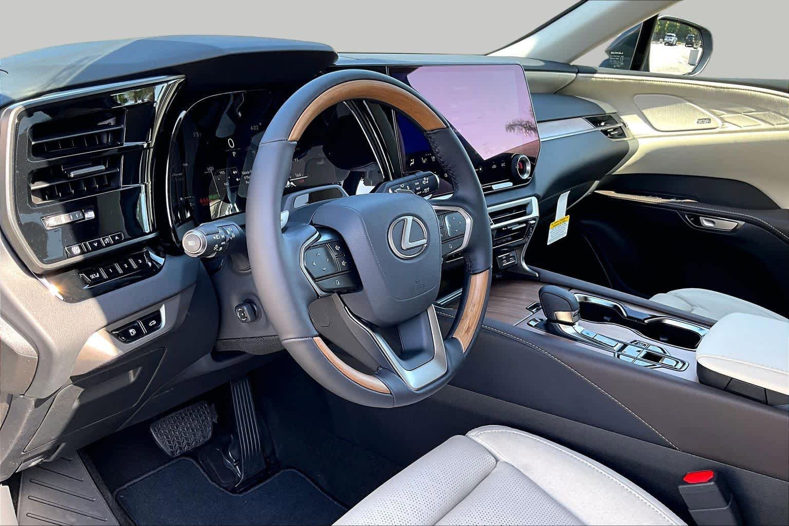 New 2026 Lexus RX 450h AWD image 10