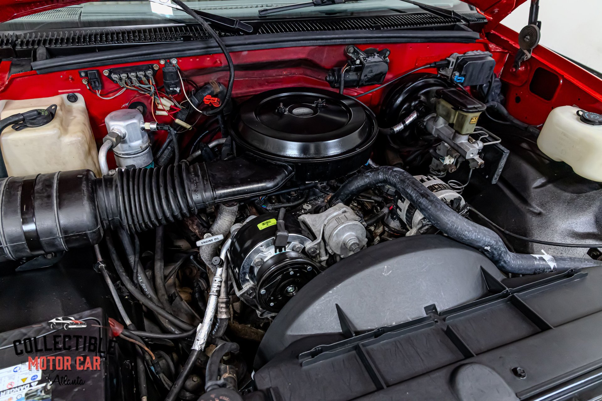 Used 1992 Chevrolet Silverado 1500 2WD Regular Cab image 96