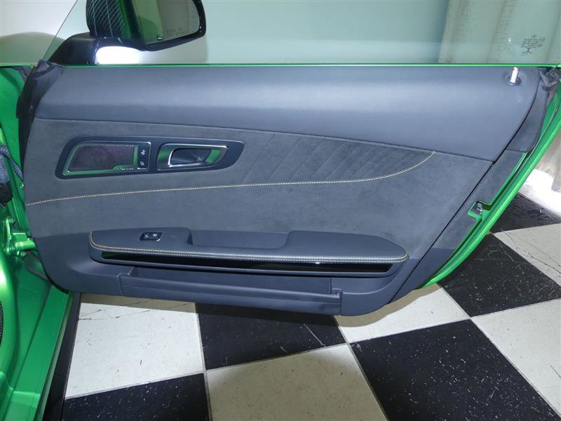 Used 2018 Mercedes-Benz AMG GT R image 25