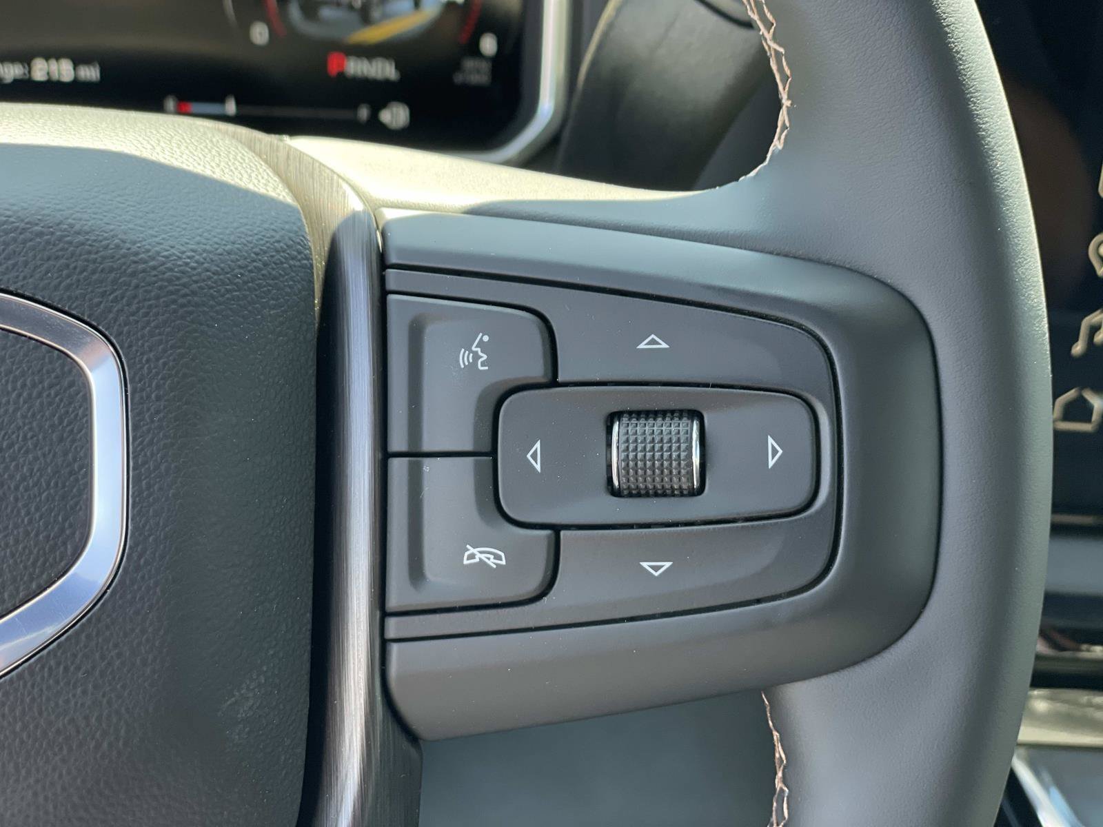 New 2026 GMC Sierra 2500 AT4 w/ AT4 Premium Plus Package AWD/4WD image 12