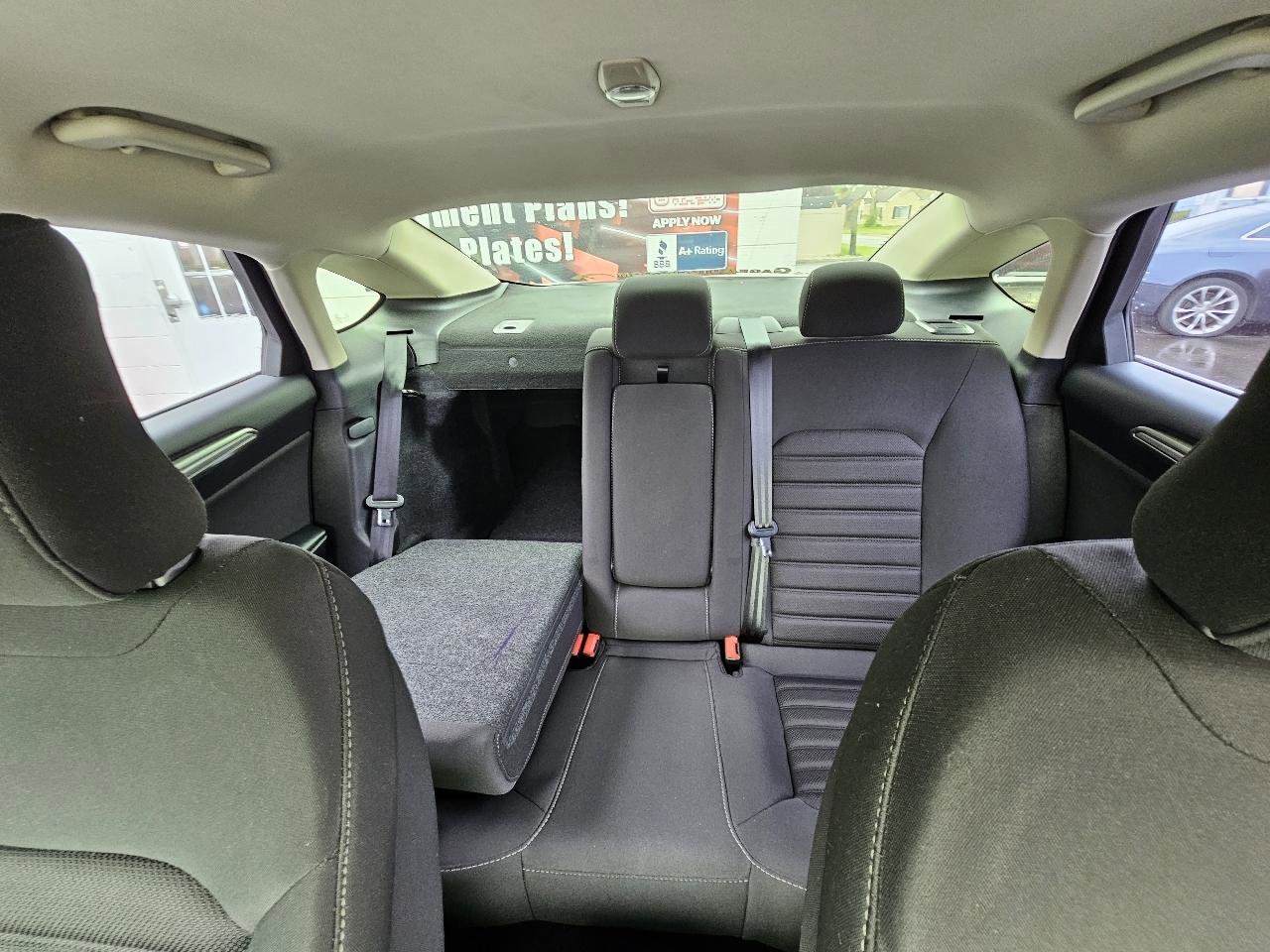 Used 2017 Ford Fusion SE FWD image 21