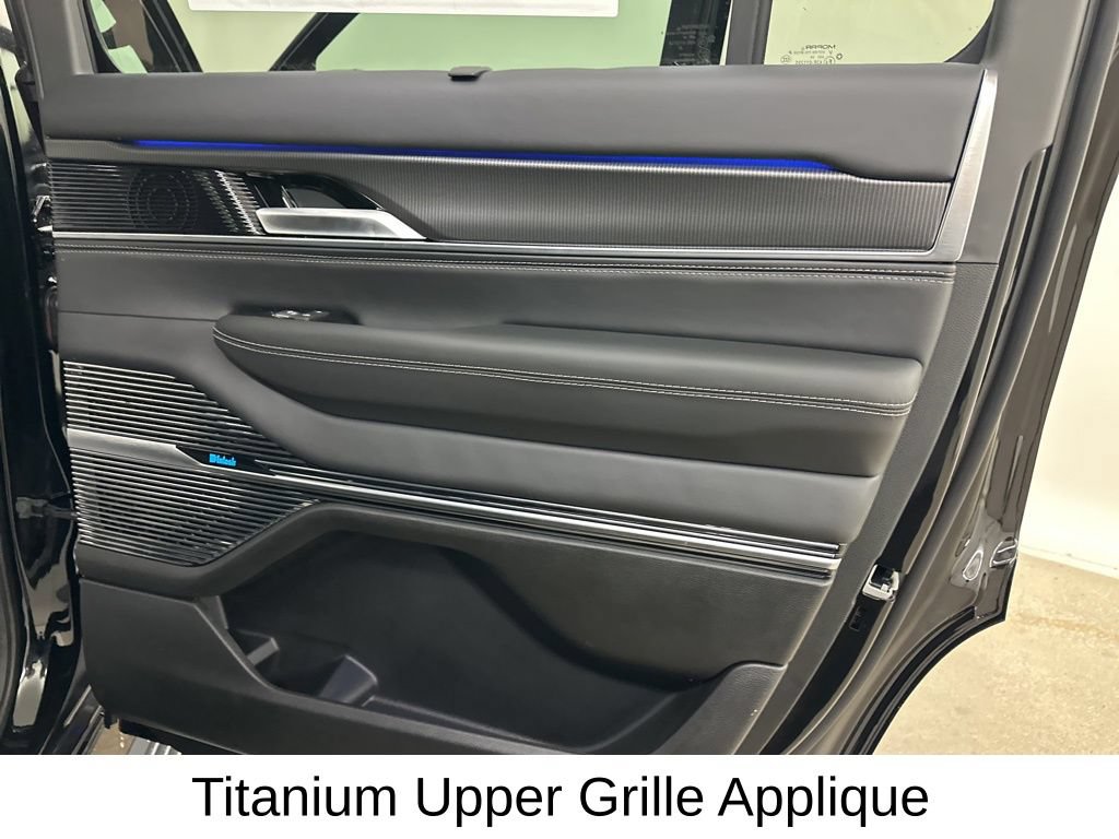 New 2026 Jeep Grand Wagoneer Summit AWD/4WD image 23