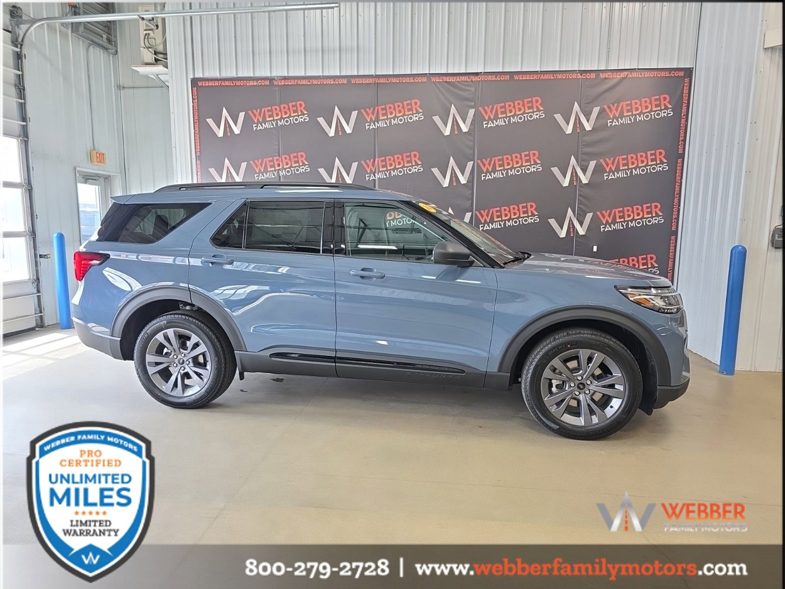 New 2026 Ford Explorer Active AWD/4WD image 2