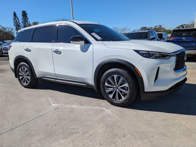 Used 2025 INFINITI QX60 Pure image 2