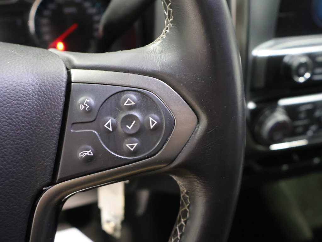 Used 2018 Chevrolet Silverado 1500 LT w/ All Star Edition AWD/4WD image 32