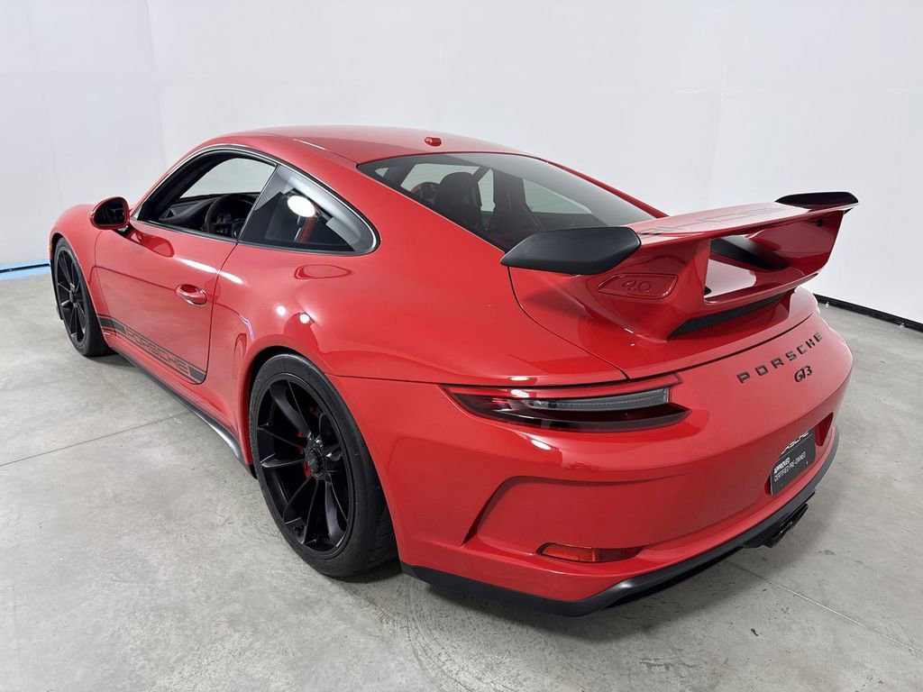 Certified 2018 Porsche 911 GT3 image 3