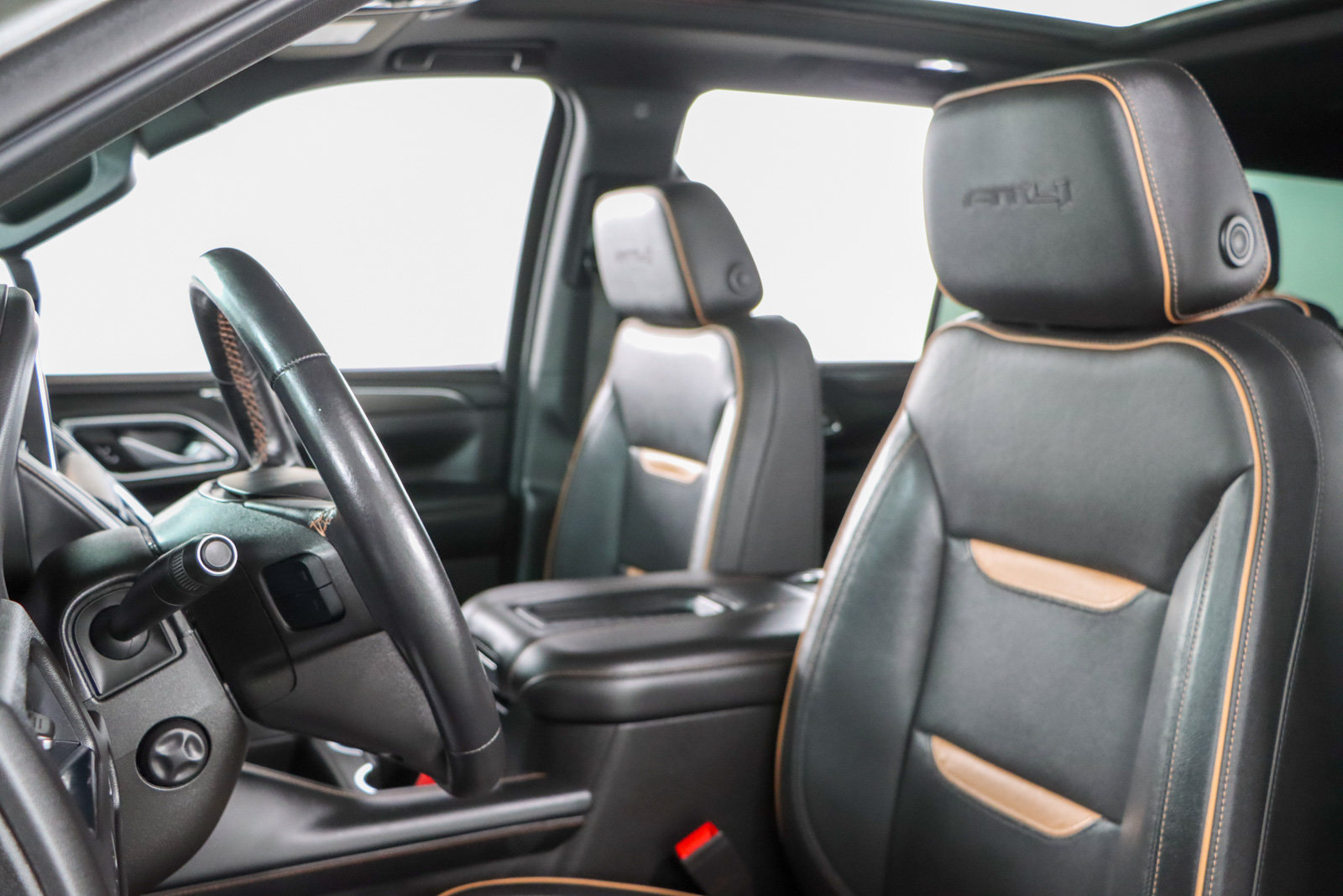Used 2022 GMC Yukon AT4 AWD/4WD image 27
