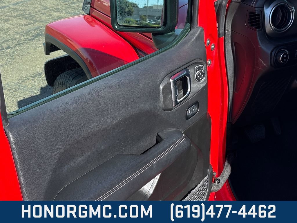 Used 2023 Jeep Gladiator Overland image 16