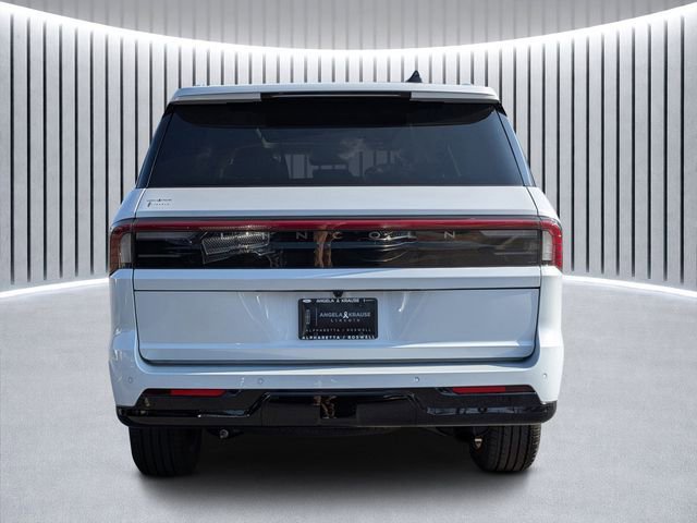 New 2025 Lincoln Navigator Reserve image 4