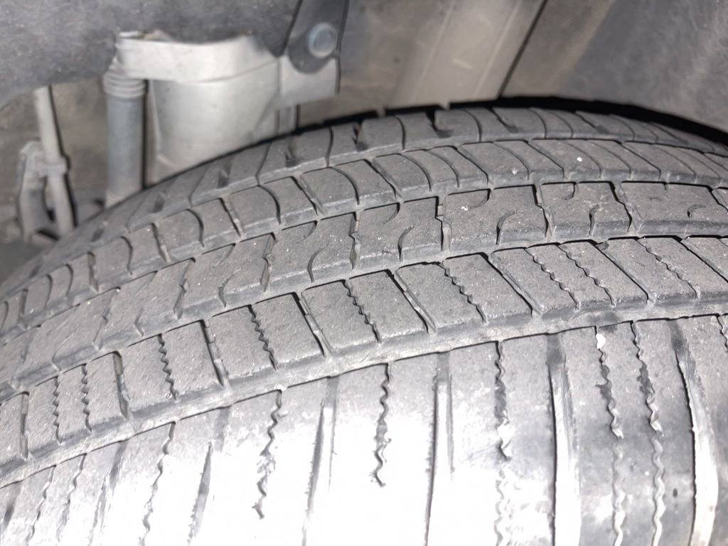 Used 2020 Toyota RAV4 XLE image 12