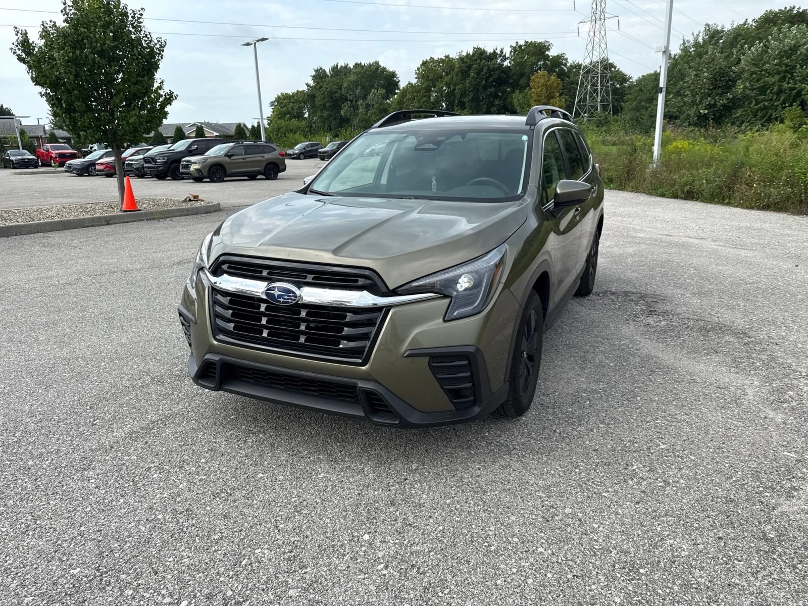 Certified 2024 Subaru Ascent Premium w/ Convenience Package AWD/4WD image 3