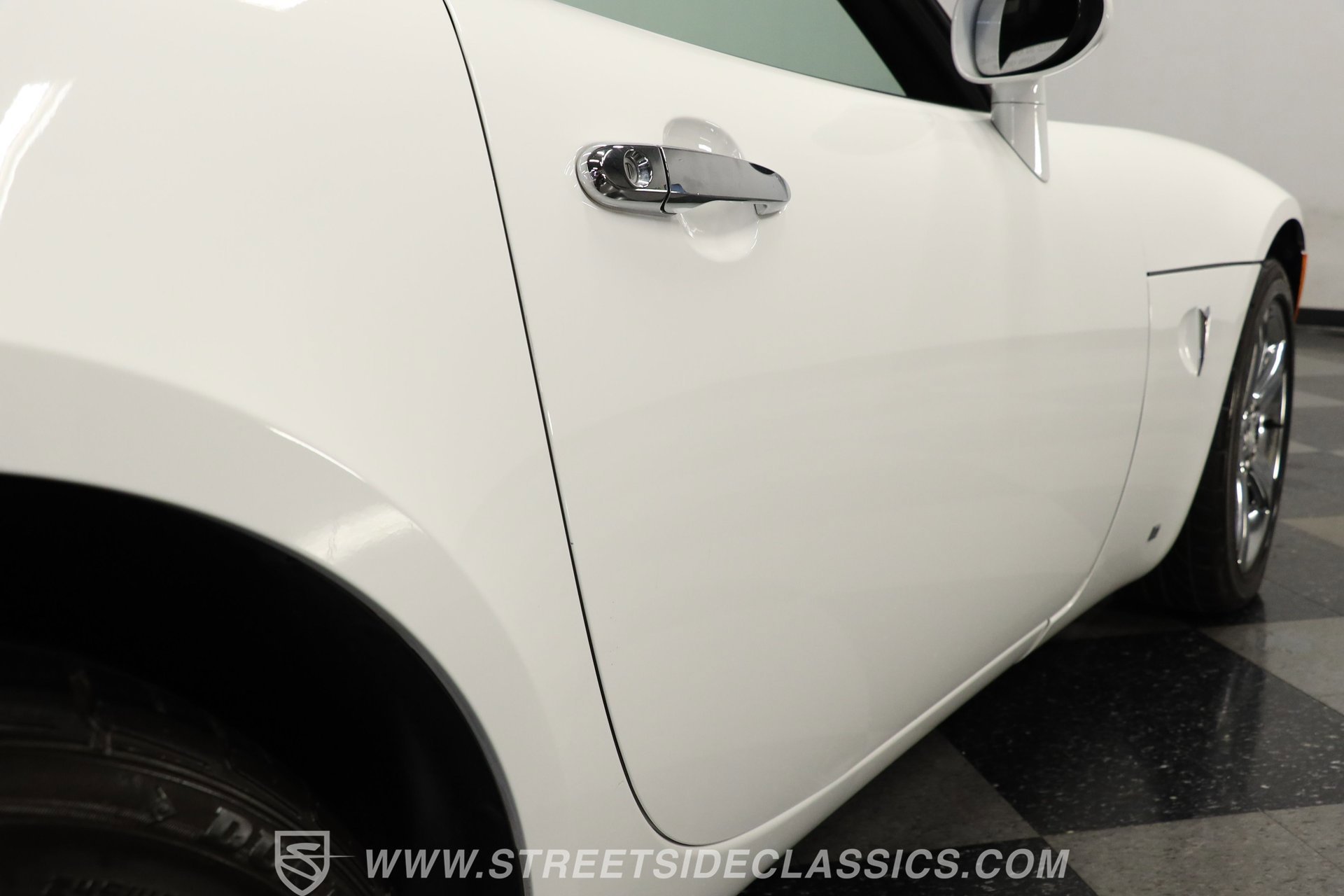 Used 2007 Pontiac Solstice Convertible w/ Premium Package image 26