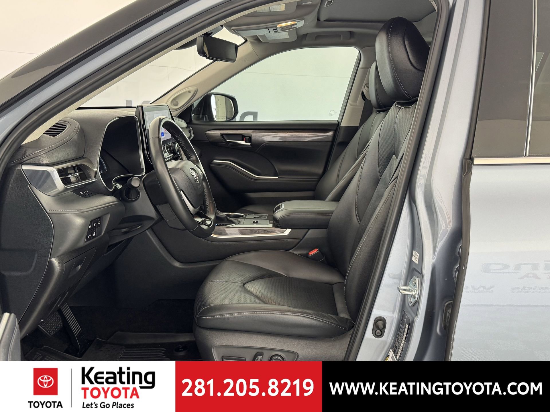 Used 2024 Toyota Highlander Limited image 14