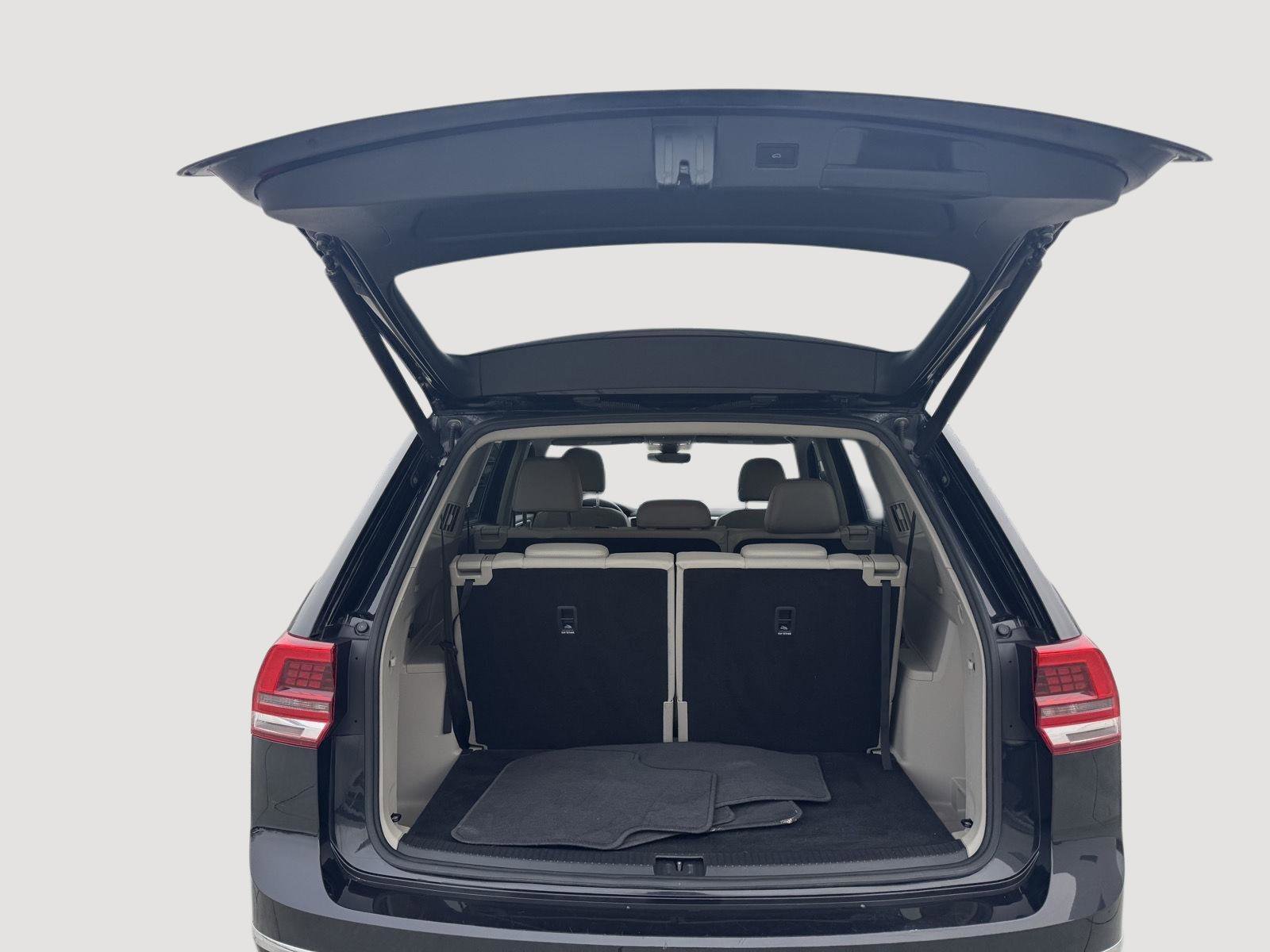 Used 2019 Volkswagen Atlas SEL R-Line image 17