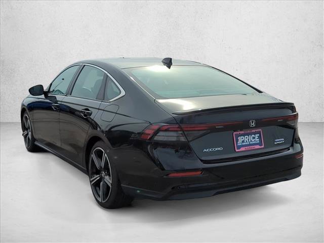 Used 2024 Honda Accord Sport image 7