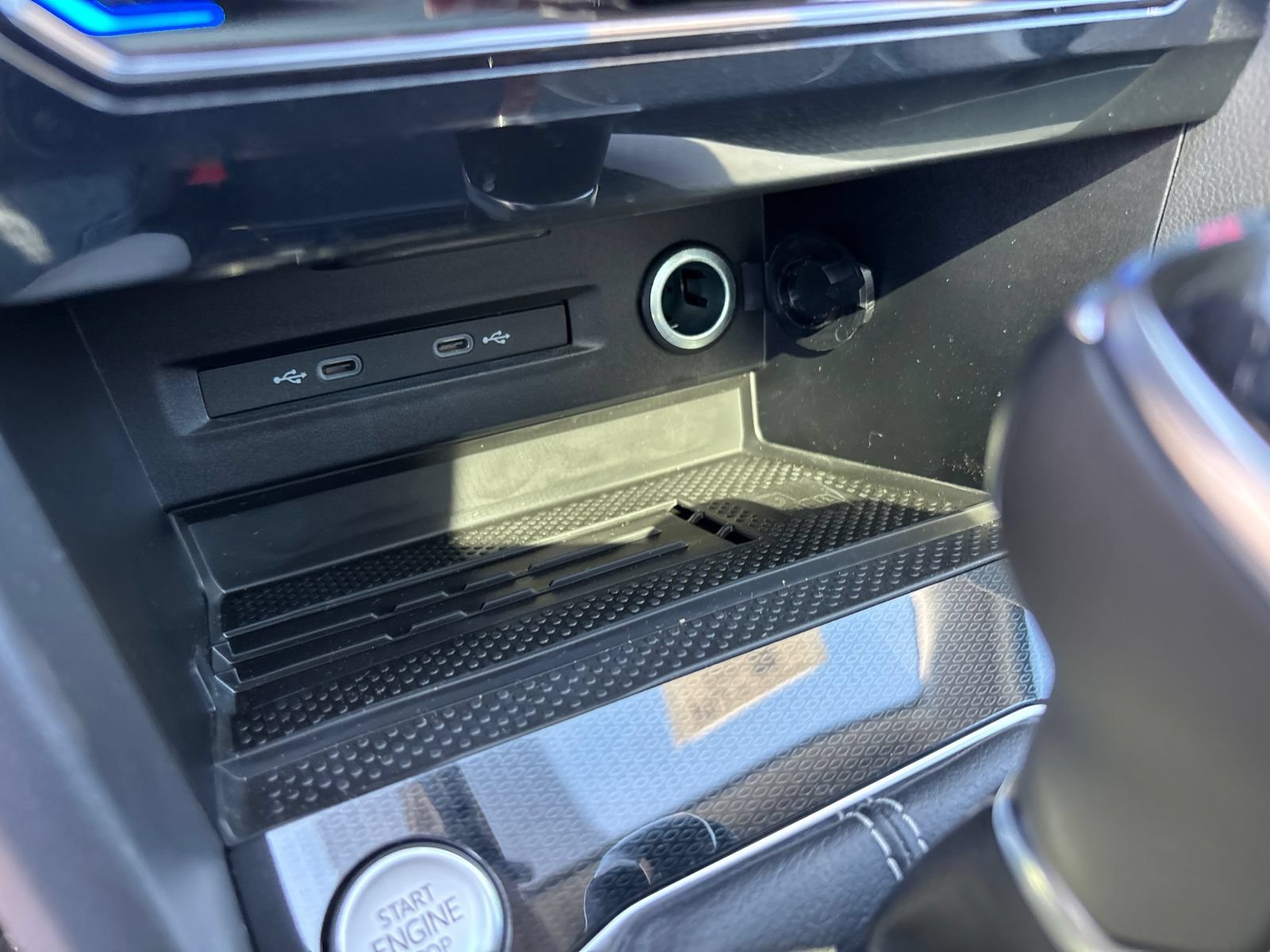 New 2026 Volkswagen Taos SE AWD/4WD image 22