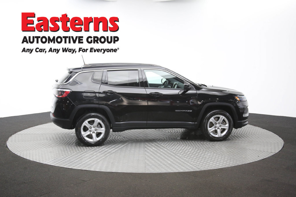 Used 2023 Jeep Compass Latitude AWD/4WD image 50